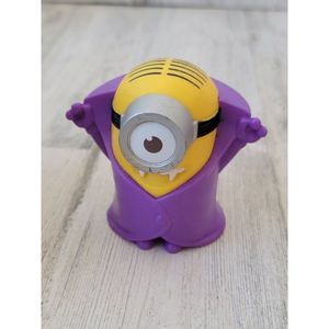 McDonald's 2015 minion vampire Despicable Me toy figur